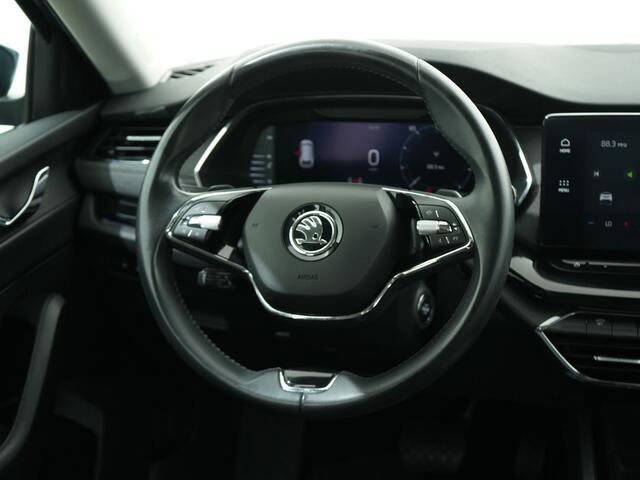 Skoda OCTAVIA Combi 1.0 e-TSI 110PK BUSINESS EDITION | Trekhaak | Camera | Stoelverwarming