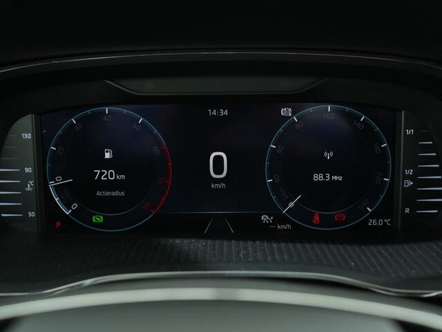 Skoda OCTAVIA Combi 1.0 e-TSI 110PK BUSINESS EDITION | Trekhaak | Camera | Stoelverwarming
