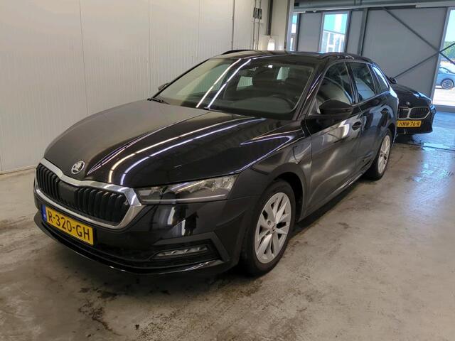 Skoda OCTAVIA Combi 1.0 TSI Business Edition ? Carplay / Android Auto ? ACC ? VC ? Dealer onderh. ?