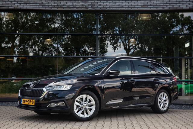 Skoda OCTAVIA Combi 1.4 TSI iV PHEV Style , Memory, Carplay, Stoel/stuurverwarming,