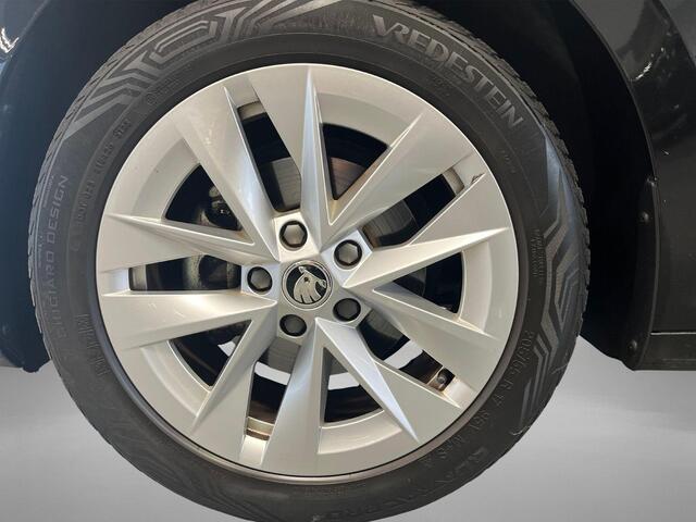 Skoda OCTAVIA Combi 1.0 e-TSI 110pk DSG Business Edition · Inklap. Trekhaak · Keyless · Elek. Achterklep · Stoelverwarming · ACC · Garantie t/m 29-05-2028 of 100.000km