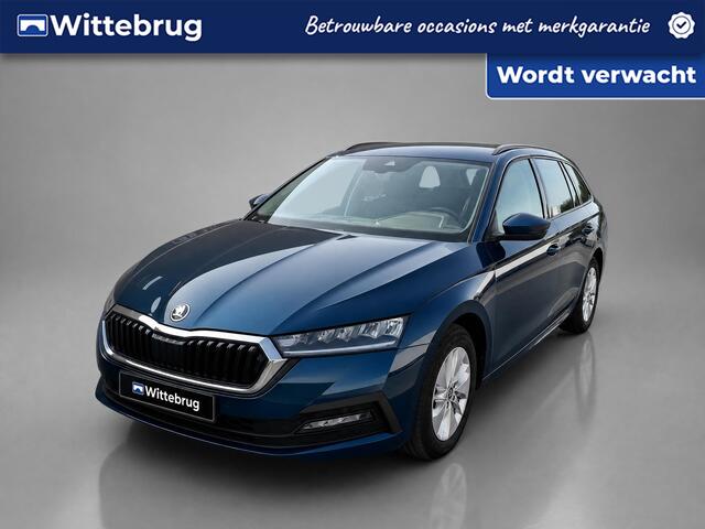 Skoda OCTAVIA Combi 1.0 TSI Business Edition / Navigatie / App connect / Camera / Parkeersensoren V+A / LED /