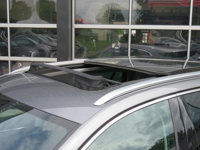 Skoda OCTAVIA 1.0 TSI Business Edition Plus / Pano / Trekhaak / Elec.acherklep / 18 Inh / Stoelenstuurwielverw. / BOVAG garantie