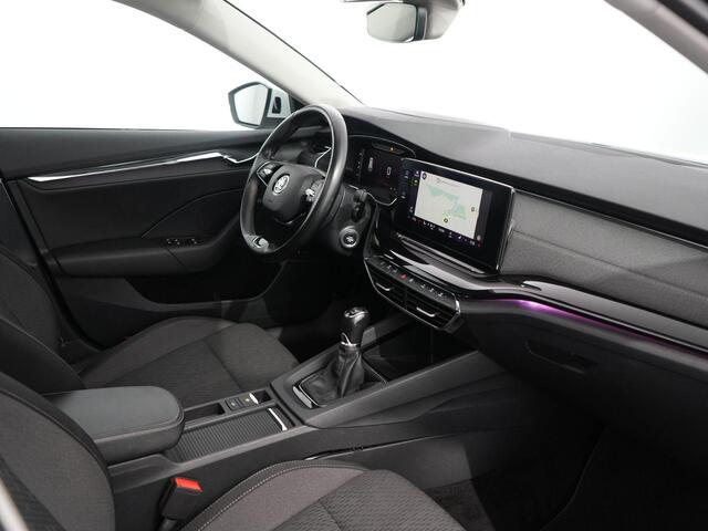 Skoda OCTAVIA Combi 1.5 TSI First Edition | Zwenkhaak | Pano | Memory | HUD | DCC | ACC | Winterpakket |