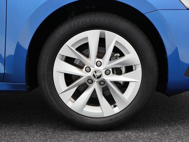 Skoda OCTAVIA Combi 1.5 e-TSi 150 Pk Business Edition Plus | Stoelverwarming | Adaptive Cruise | Navigatie | CarPlay | 17 Inch | 28.603 Km !!