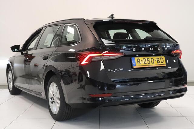 Skoda OCTAVIA Combi 1.0 TSI Business Edition | Camera | Navigatie | Key-less | Cruise control | Elek Achterklep | Lichtmetaal |