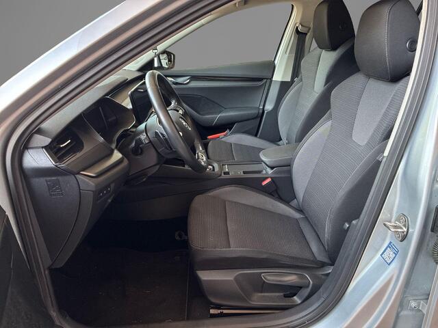 Skoda OCTAVIA Combi 1.4 TSI iV PHEV 204pk DSG Business Edition · Stuur- & Stoelverwarming · Apple/Android Car Play · Cruise Control · Elek. Achterklep · Draadloze Telefoonlader ·