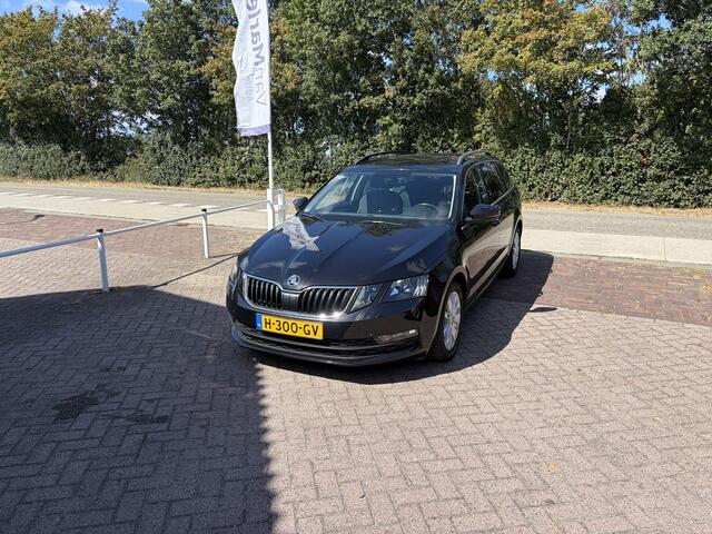 Skoda OCTAVIA Combi 1.0 TSI Greentech Business Edition TREKHAAK STOELVERWARMING PDC
