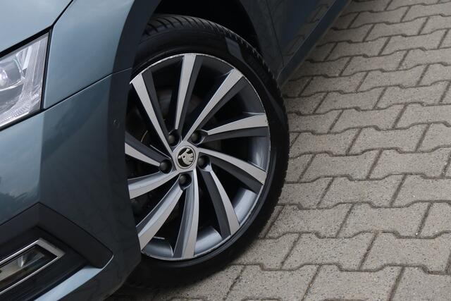 Skoda OCTAVIA Combi 1.4 TSI iV PHEV Business Edition | ACC | Camera | 18 Inch |