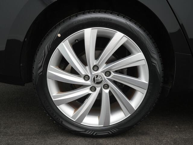 Skoda OCTAVIA Combi 1.4 TSI iV PHEV Business Edition - RIJKLAARPRIJS - Plug-in Hybride - All Seasonbanden - Trekhaak