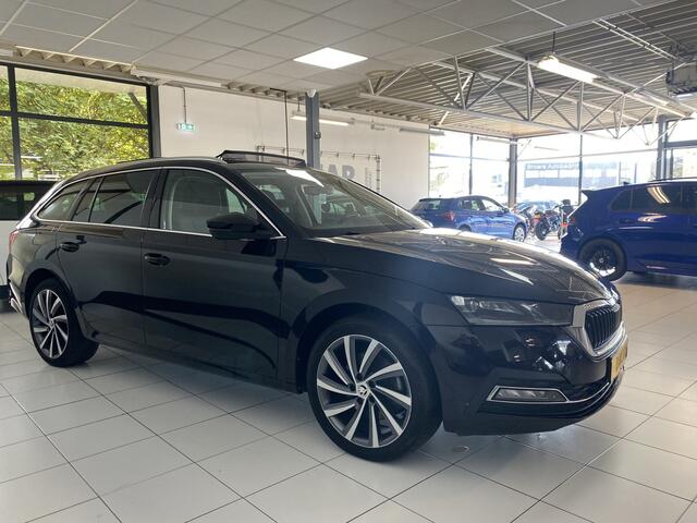 Skoda OCTAVIA Combi 1.4 TSI iV PHEV Business Edition Plus Panoramadak / Elec stoelen met geheugen / Sfeerverlichting / Carplay