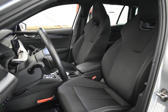 Skoda OCTAVIA 1.0 e-TSI Sport Business Automaat Virtual CarPlay Stoel/stuur verw