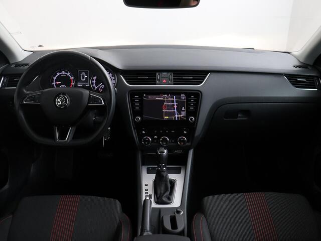 Skoda OCTAVIA Combi 1.0 TSI Greentech Ambition Business | Trekhaak | Navigatie | Cruise!