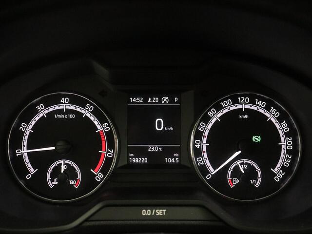 Skoda OCTAVIA Combi 1.0 TSI Greentech Ambition Business | Trekhaak | Navigatie | Cruise!