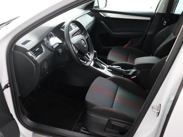 Skoda OCTAVIA Combi 1.0 TSI Greentech Ambition Business | Trekhaak | Navigatie | Cruise!