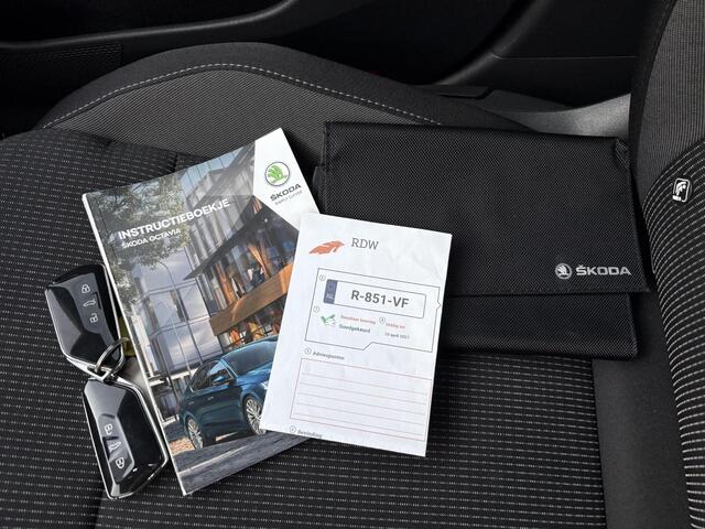 Skoda OCTAVIA 1.5 e-TSI Sport Business / All-season banden / Trekhaak 1300 kg geremd / Apple Carplay/Android Auto / Navigatie via carplay / Cruise control / Volledig Dealer onderhouden /