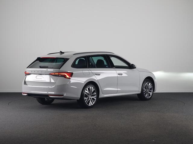 Skoda OCTAVIA Combi 1.5 TSI MHEV Business Edition Plus 150 pk 7 versn. DSG | Winter Pakket | Trekhaak | Lichtmetalen velgen 18" Lerna Antraciet