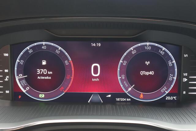 Skoda OCTAVIA Combi 1.0 e-TSI Sport Business | Virtual Cockpit | Origineel NL | Sport Stoelen | Black Optic |