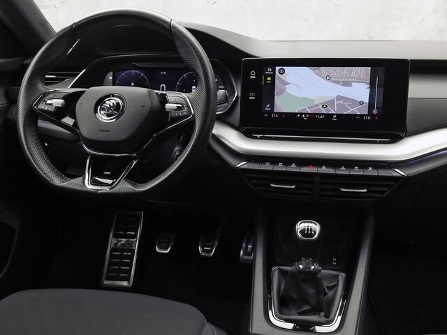 Skoda OCTAVIA Combi 1.0 TSI Sport (KUIPSTOELEN, 1e EIGENAAR, APPLE CARPLAY, GROOT NAVI, GETINT GLAS, ZWART HEMEL, KEYLESS, NIEUWSTAAT)