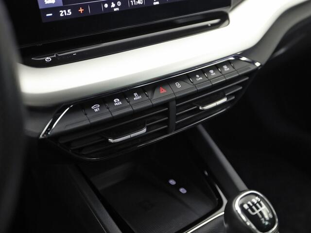 Skoda OCTAVIA Combi 1.0 TSI Sport (KUIPSTOELEN, 1e EIGENAAR, APPLE CARPLAY, GROOT NAVI, GETINT GLAS, ZWART HEMEL, KEYLESS, NIEUWSTAAT)
