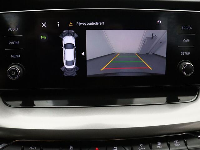 Skoda OCTAVIA 150pk TSI First Edition Apple Carplay/Android Auto | Climate