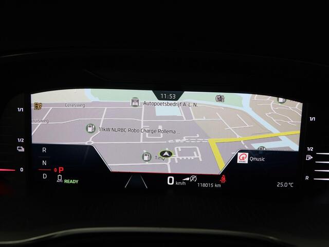 Skoda OCTAVIA Combi 1.4 TSi 245 Pk RS iV PHEV Business | Full LED | Trekhaak | Stoelverwarming | Panoramadak | Canton Audio | Camera | 19 Inch
