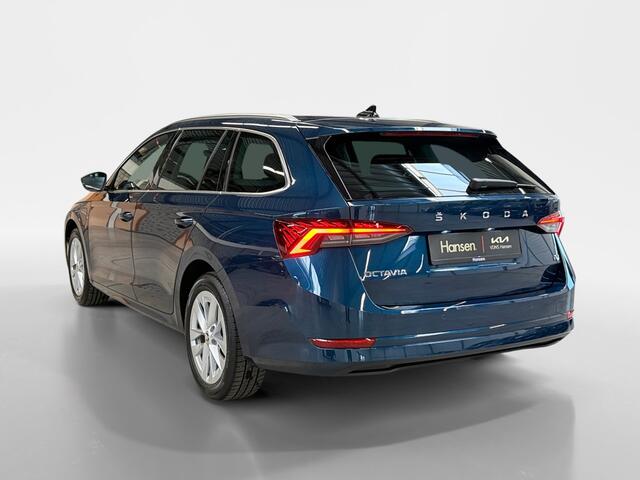 Skoda OCTAVIA Combi 1.4 TSI iV PHEV Business Edition I Adaptive Cruise I Stoelverwarming I CarPlay I Camera I