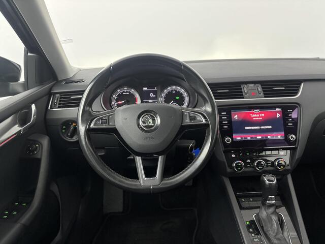 Skoda OCTAVIA Combi 1.5 TSI 150pk DSG Greentech Style Business | Panoramadak | Stoelverwarming | Carplay/Android Auto |