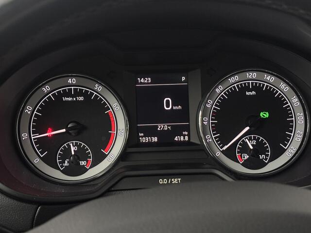 Skoda OCTAVIA Combi 1.5 TSI 150pk DSG Greentech Style Business | Panoramadak | Stoelverwarming | Carplay/Android Auto |