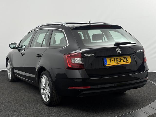 Skoda OCTAVIA Combi 1.5 TSI 150pk DSG Greentech Style Business | Panoramadak | Stoelverwarming | Carplay/Android Auto |