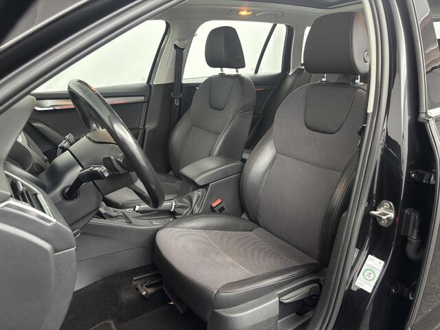 Skoda OCTAVIA Combi 1.5 TSI 150pk DSG Greentech Style Business | Panoramadak | Stoelverwarming | Carplay/Android Auto |