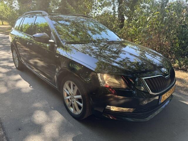 Skoda OCTAVIA 1.6 TDI Sport Bns