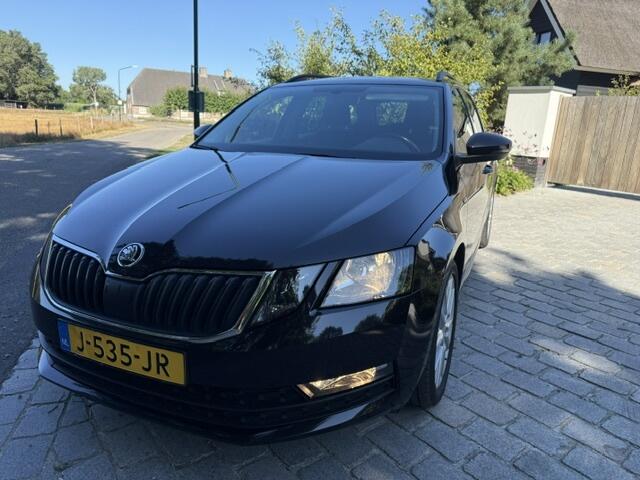 Skoda OCTAVIA 1.6 TDI Sport Bns