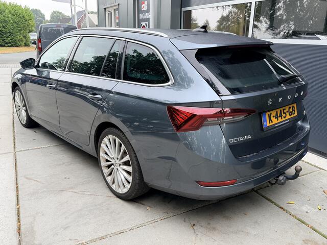 Skoda OCTAVIA Combi 1.4 TSI iV 204pk DSG PHEV Business Edition Plus Climate Control Elektr. Klep Stoelverwarming Navigatie