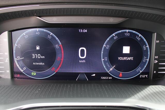 Skoda OCTAVIA Combi 1.0 e-TSI Sport Business | Trekhaak | Cruise Control | Climate Control