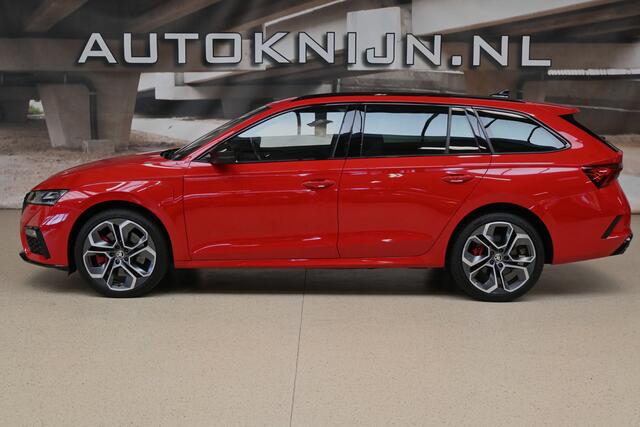 Skoda OCTAVIA Combi 1.4 TSI RS iV PHEV Business | Pano | Elektr stoelen | HUD | 100% (Dealer) onderhouden label
