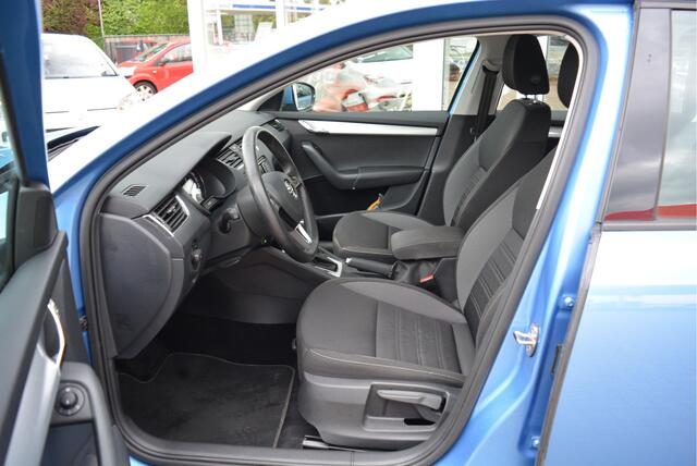 Skoda OCTAVIA Combi 1.0 116PK TSI Greentech Ambition DSG | Cruise | Trekhaak | Orig. NL | NAP |