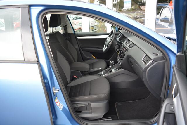 Skoda OCTAVIA Combi 1.0 116PK TSI Greentech Ambition DSG | Cruise | Trekhaak | Orig. NL | NAP |