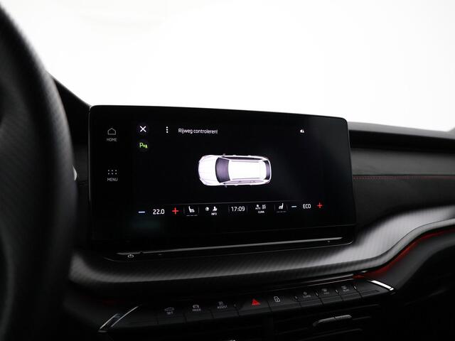 Skoda OCTAVIA Combi 1.4 TSI iV PHEV 245pk DSG RS · Inklapbare Trekhaak · Head-Up Display · Matrix LED · Stoelverwarming · ACC · Keyless ·