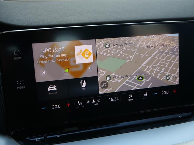 Skoda OCTAVIA Combi 1.5 e-TSI Business 150 Pk Automaat Navi / DAB / Apple Carplay / PDC
