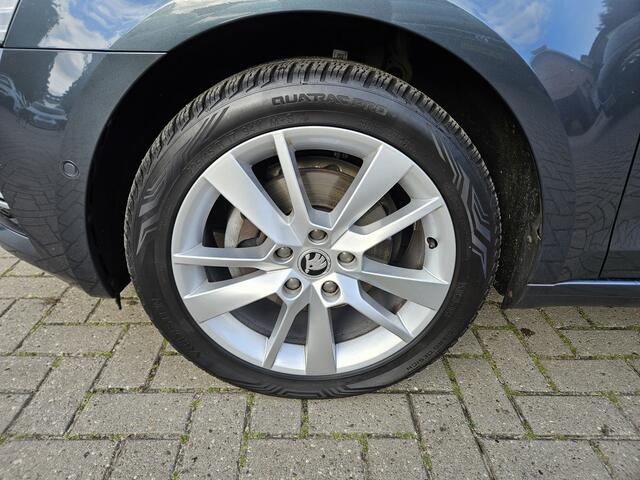 Skoda OCTAVIA Combi 1.0 TSI Greentech Business Edition Plus