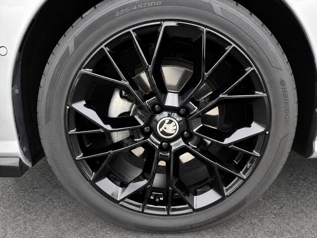 Skoda OCTAVIA 1.5 TSI MHEV DSG Business Edition | 18 Inch | Spoilerpakket