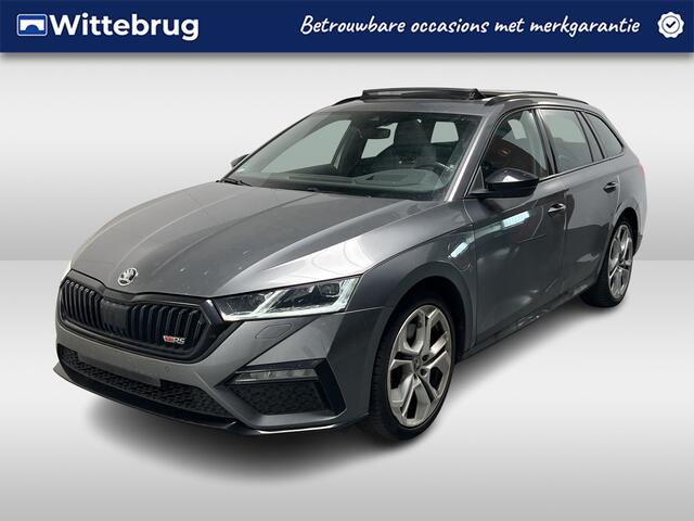 Skoda OCTAVIA Combi 1.4 TSI RS iV PHEV Business / AUTOMAAT/ PANO/ NAVI/ SMARTLINK/ PARK. SENSOREN + CAMERA/ STOELVERWARM. V&A/ CRUISE/ KEYLESS