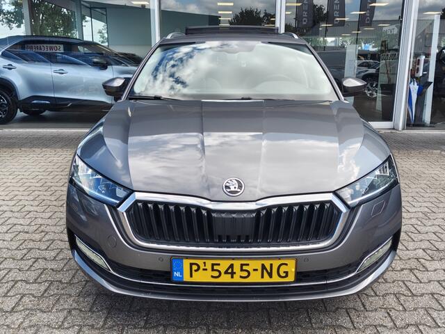Skoda OCTAVIA Combi 1.0 TSI Business Edition Plus | Schuif-Kanteldak | Trekhaak | Stoelverwarming