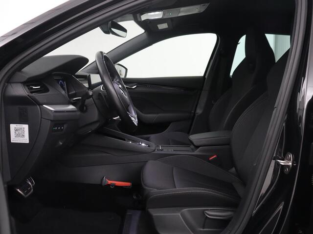 Skoda OCTAVIA Combi1.5 e-TSI Sport Business | Stoelverwarming | Cruise control | Sfeerverlichting | Carplay | Navigatie | DAB | Park assist | Climate control | Trekhaak