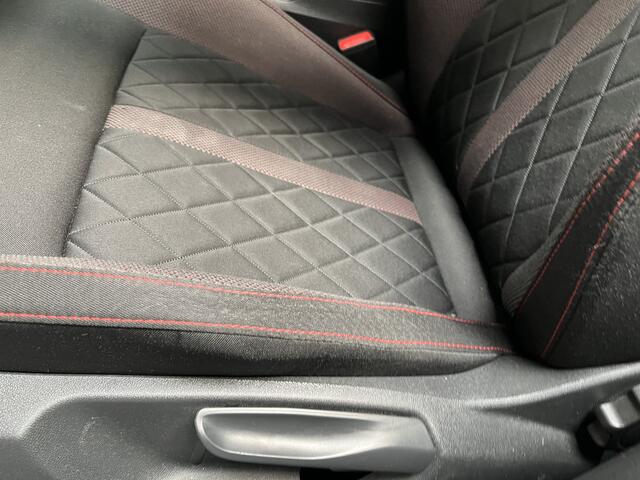 Skoda OCTAVIA Combi 1.4 TSI RS iV PHEV / AUTOMAAT/ 245 PK/ PANO/ ACC/ SMARTLINK/ PARK.SENSOR. + CAMERA/ STUUR+STOELVERWARM./ DCC/ HEAD-UP/ ELEK.ACHTERKLEP/ DODEHOEK/ CANTON AUDIO/ DIGITAL DASH/ NAVI/ DAB/ CLIMA/ LED