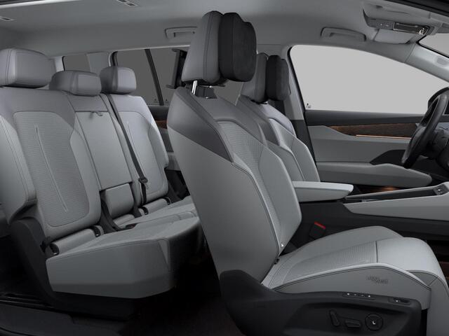 Skoda Peaq 90 Business Edition 7p. 286 pk | Tech Pakket | Trekhaak | Winter Pakket | Derde zitrij | Convenience Pakket met stoelventilatie | Assist Pakket | Adaptive Chassis Control Pakket | Interieur 'Suite' Ceramique | Velgen 21" lichtmetalen velgen "Javan" zwart gepolijst