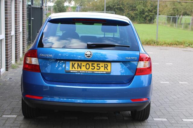 Skoda RAPID 1.2 TSI Grt JOY-clima-navi-panodak-lmv
