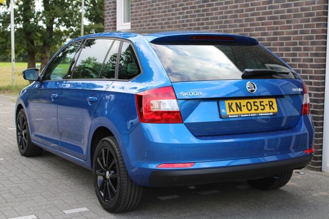Skoda RAPID 1.2 TSI Grt JOY-clima-navi-panodak-lmv