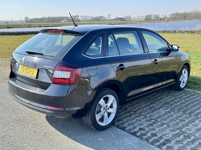 Skoda RAPID 1.0 TSI Grt Clever | PDC | Navigatie